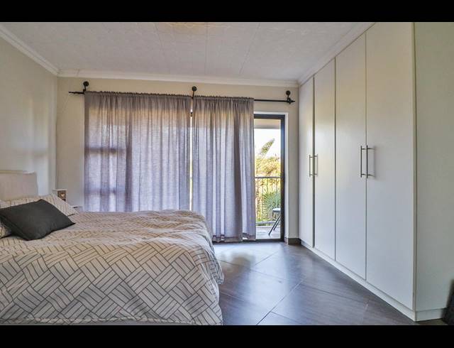 4 BEDROOM TOWNHOUSE RENTED IN SHERWOOD